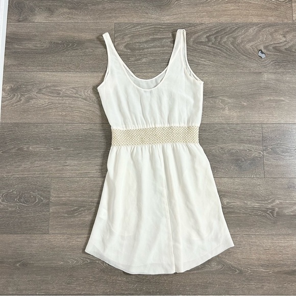 Aritzia Babaton Blythe Mini Dress Silk Off White sleeveless smocked waist XXS - Picture 12 of 15